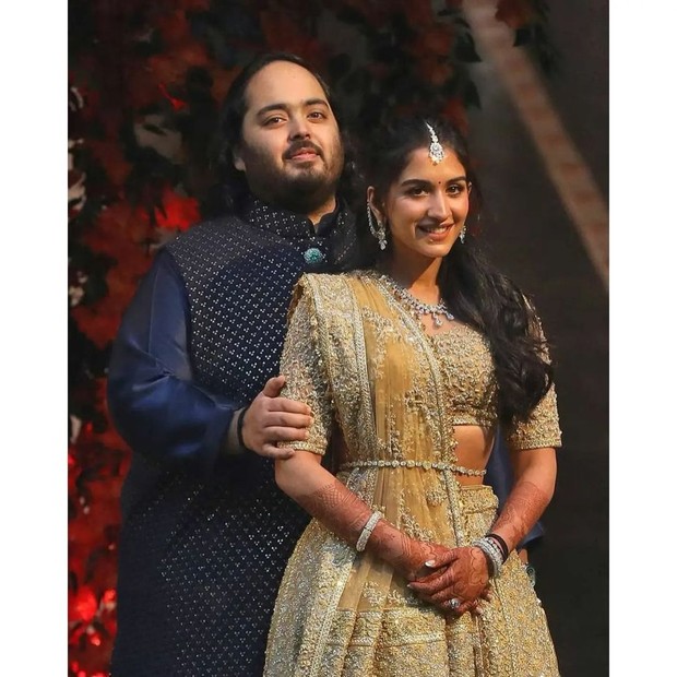 Anant Ambani dan Radhika Merchant/ Foto: instagram.com/sangeetahairartist Anant Ambani dan Radhika Merchant