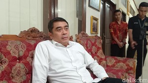 Video Buntut Kehadiran di Kontes Transgender, AWK Bakkal Dipanggil BK DPD!