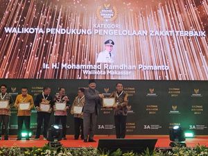 Walkot Makassar Raih Penghargaan Pendukung Pengelolaan Zakat dari Baznas