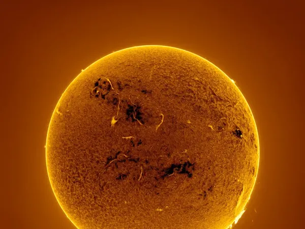 Foto Letusan Matahari Menjulur Diabadikan Astrofotografer