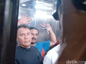 Ghatan Saleh Panik Langsung Buang Pistol ke Ciliwung Usai Tembaki Teman Ghatan Saleh Panik Langsung Buang Pistol ke Ciliwung Usai Tembaki Teman