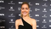 Helene Spilling punya studio tari sendiri, turut membuka kelas untuk para penari cilik (Instagram/helenespilling)