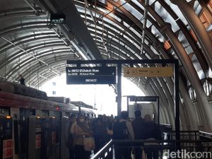 Waktu Tunggu LRT Jabodebek Jadi 6 Menit, Penumpang Makin Senang