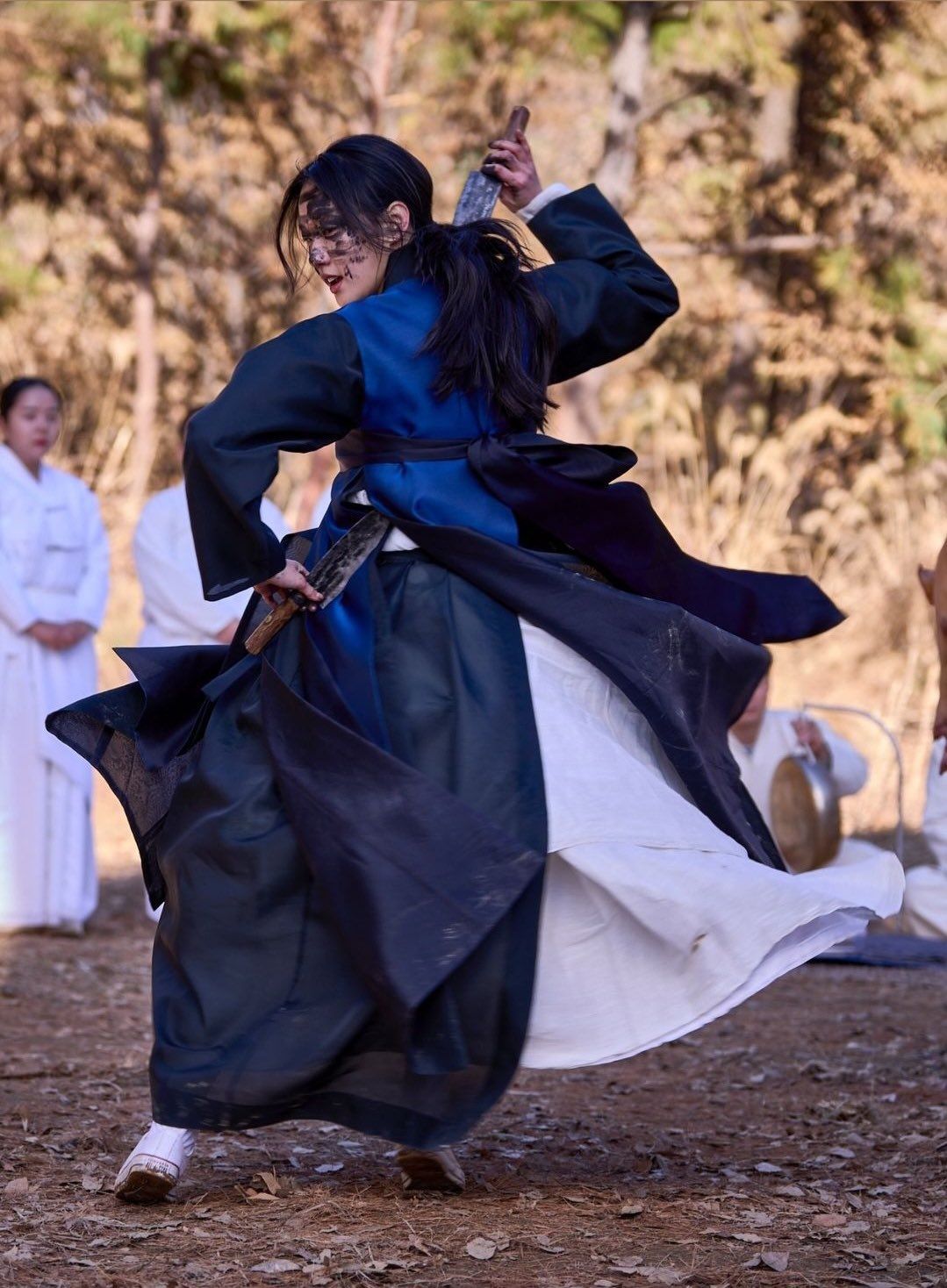 Kim Go Eun dalam Film Exhuma