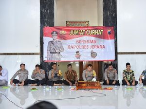 Jumat Curhat, Kapolres Jepara Ajak Terapkan 3M Cegah Penyebaran DBD Jumat Curhat, Kapolres Jepara Ajak Terapkan 3M Cegah Penyebaran DBD