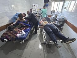 Dokter AS Ungkap Kondisi Ngeri di Gaza, Pasien di RS Terlantar-Banyak yang Kelaparan
