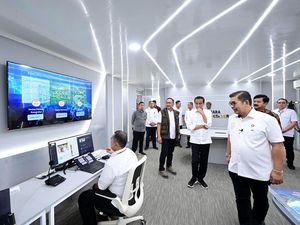 Canggih! Jokowi Pamer Pusat Komando IKN Canggih! Jokowi Pamer Pusat Komando IKN
