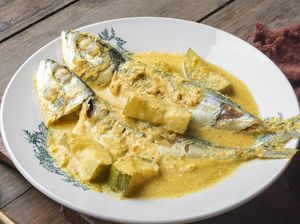 3 Resep Ikan Kembung Berbumbu Sedap, Murah Meriah untuk Lauk Makan Siang 3 Resep Ikan Kembung Berbumbu Sedap, Murah Meriah untuk Lauk Makan Siang