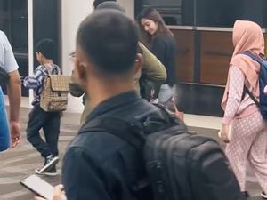 Gaya Jan Ethes Jalan Bareng Gibran dan Selvi Ananda, Pakai Tas Seharga Motor Gaya Jan Ethes Jalan Bareng Gibran dan Selvi Ananda, Pakai Tas Seharga Motor