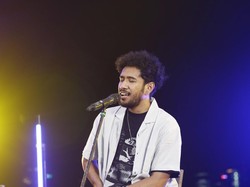 Ternyata Ini Musik-musik yang Didengarkan Teddy Adhitya