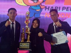 Keren! SMA Unggulan CT Arsa Sukoharjo Juara 1 LCC Festival Pers 2024