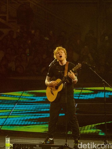 Konser Ed Sheeran di Stadion Miliarder Robert Kraft Berujung Batal