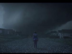 Sinopsis 13 Minutes, Kisah Warga Heartland Berjuang Hidup di Tengah Tornado Sinopsis 13 Minutes, Kisah Warga Heartland Berjuang Hidup di Tengah Tornado