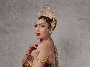 6 Potret Kalina Ocktaranny Jadi Bak Pengantin Jawa, Manglingi Berbaju Dodot 6 Potret Kalina Ocktaranny Jadi Bak Pengantin Jawa, Manglingi Berbaju Dodot