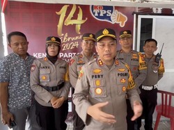 7 Orang Diamankan Saat Demo Ricuh di KPU Sinjai, 1 Wanita Pukul-Gigit Polisi