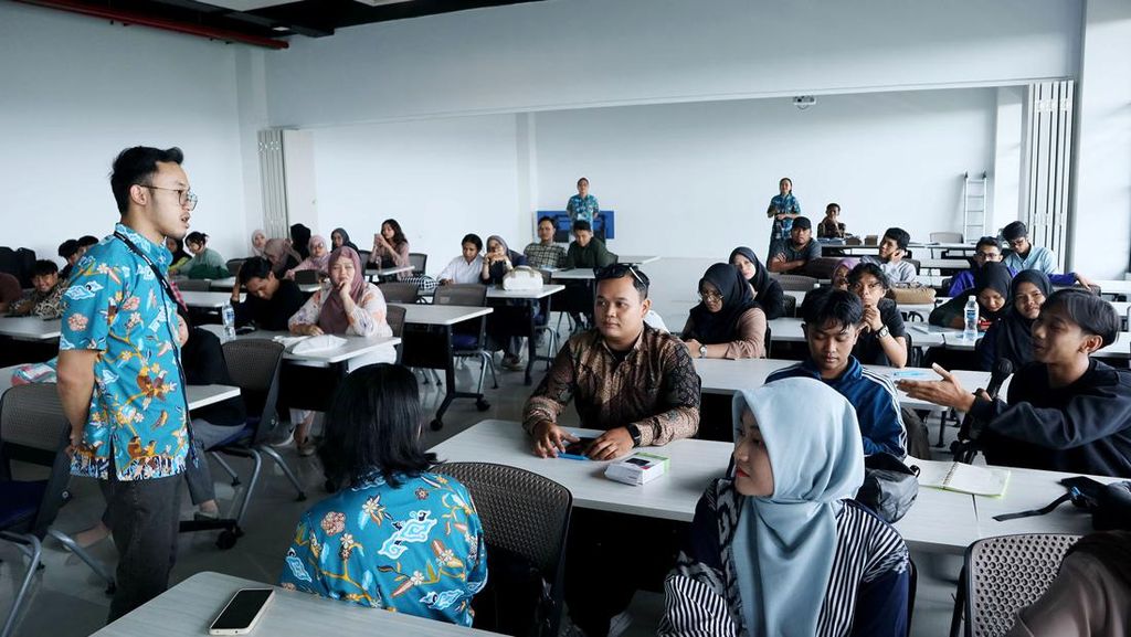 Jaring Talenta lewat Ajang Kuliah Tamu Industri Pendinginan Jaring Talenta lewat Ajang Kuliah Tamu Industri Pendinginan
