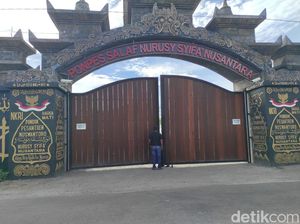 Kondisi Padepokan Gus Samsudin di Blitar Usai Tuannya Ditahan Kondisi Padepokan Gus Samsudin di Blitar Usai Tuannya Ditahan