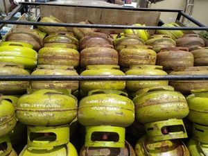Polisi Gagalkan Penyelundupan 230 LPG 3 Kg di Palopo, 2 Pelaku Ditangkap