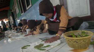Potret Serunya Belajar Seni Ecoprint, Latih Kreativitas Anak