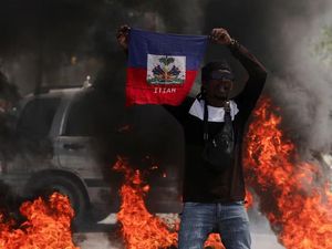 Haiti Rusuh Lagi, PM Ariel Henry Ditantang Bos Geng Kriminal! Haiti Rusuh Lagi, PM Ariel Henry Ditantang Bos Geng Kriminal!