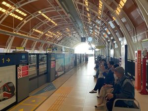 Sah! Stasiun LRT Jabodebek Dukuh Atas Kini Punya Nama Baru Sah! Stasiun LRT Jabodebek Dukuh Atas Kini Punya Nama Baru