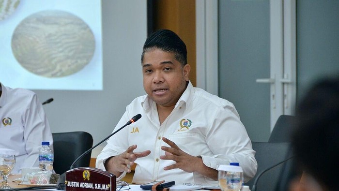 Anggota Komisi D DPRD DKI Jakrta Justin Adrian Untayana Acara Kjmu