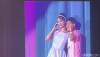 Pesona Yoona SNSD Menohok Sampai ke Tribun Tennis Indoor!