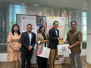 Gandeng SIM, UIC College Buka SIM Diploma in Management Studies