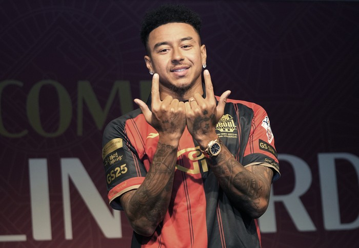 Former Manchester United midfielder Jesse Lingard poses for a photo during a press conference as Lingard joins FC Seoul, the K League 1 club, at Seoul Word Cup Stadium in Seoul, South Korea, Thursday, Feb. 8, 2024. (AP Photo/Ahn Young-joon)