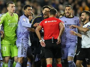 Ini Umpatan Kasar Bellingham ke Wasit Berujung Kartu Merah Ini Umpatan Kasar Bellingham ke Wasit Berujung Kartu Merah