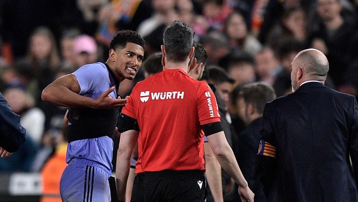 Soccer Football - LaLiga - Valencia v Real Madrid - Mestalla, Valencia, Spain - March 2, 2024 Real Madrid's Jude Bellingham reacts after the match REUTERS/Pablo Morano
