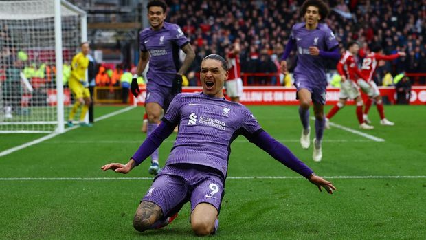 Soccer Football - Premier League - Nottingham Forest v Liverpool - The City Ground, Nottingham, Britain - March 2, 2024 Liverpool's Darwin Nunez celebrates scoring their first goal REUTERS/Molly Darlington NO USE WITH UNAUTHORIZED AUDIO, VIDEO, DATA, FIXTURE LISTS, CLUB/LEAGUE LOGOS OR 'LIVE' SERVICES. ONLINE IN-MATCH USE LIMITED TO 45 IMAGES, NO VIDEO EMULATION. NO USE IN BETTING, GAMES OR SINGLE CLUB/LEAGUE/PLAYER PUBLICATIONS.