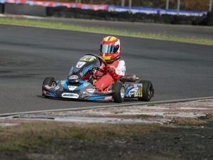 Pebalap Cilik Berprestasi di Balap Gokart, Gimana Sekolahnya? Pebalap Cilik Berprestasi di Balap Gokart, Gimana Sekolahnya?