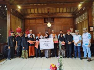 Kolaborasi Ciamik Pemkab Banyuwangi-BUMN di Desa Adat Kemiren Kolaborasi Ciamik Pemkab Banyuwangi-BUMN di Desa Adat Kemiren