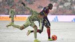 Brace Kontras MLS: Andres Gomez Hujan Salju, Messi-Suarez Malah Cerah