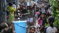 Serunya Sambut Ramadan dengan Tradisi Gebruyan Air