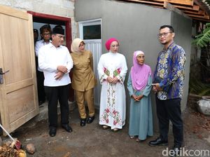 Sutiyah Kini Tinggal di Rumah Layak Huni Setelah Dibedah Baznas Banyuwangi Sutiyah Kini Tinggal di Rumah Layak Huni Setelah Dibedah Baznas Banyuwangi