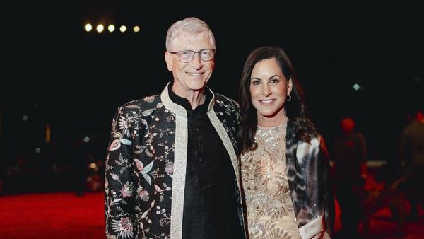 Adu Gaya Bill Gates dan Mark Zuckerberg di Pesta Nikah Anak Crazy Rich Asian