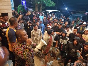 Duduk Perkara Massa Pendukung Caleg PAN Geruduk Lokasi Rekapitulasi Jember Duduk Perkara Massa Pendukung Caleg PAN Geruduk Lokasi Rekapitulasi Jember