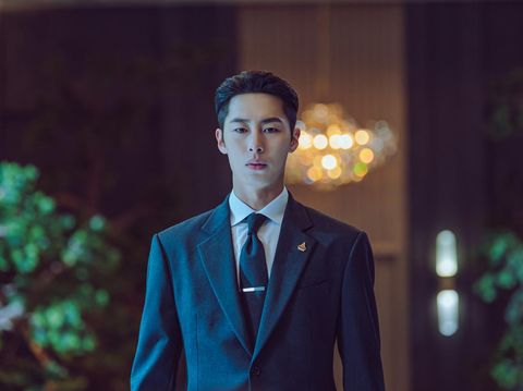 Lee Jae-wook sebagai Han Tae-oh dalam drama Korea The Impossible Heir (2024). (Disney+ Hotstar Indonesia)