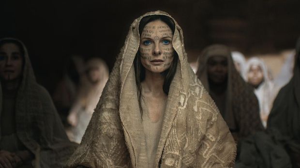 Dune: Part Two (2024) Rebecca Ferguson sebagai Lady Jessica dalam Dune: Part Two (2024). (Warner Bros. Pictures)