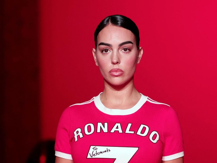 Georgina Rodriguez presents a creation by designer Guram Gvasalia as part of his Fall-Winter 2024/2025 Women's ready-to-wear collection show for Vetements label during Paris Fashion Week in Paris, France, March 1, 2024. REUTERS/Gonzalo Fuentes