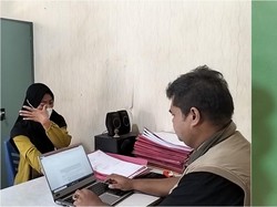 Istri yang Potong Penis Suami di Muba Serahkan Diri Sembari Menangis