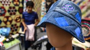 Kreatif! Limbah Kain Batik Disulap hingga Bikin Mata Melirik