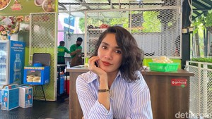 Ussy Sulistiawaty Putuskan Tutup Nasi Bejeg Wijaya, Ini Kenangannya!