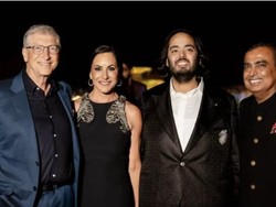 Datangi Pesta Crazy Rich India, Bill Gates Bawa Pacar