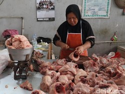 Harga Daging Ayam di Purwokerto Terus Ngegas, Tembus Rp 40 Ribu/Kg