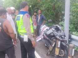 Tabrak Tiang Lampu Jalan, Pemotor di Buleleng Tewas