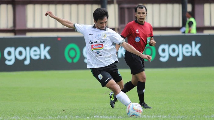 Penampilan Wahyudi Hamisi di laga Persebaya Surabaya vs PSS Sleman, Minggu (3/3/2024).