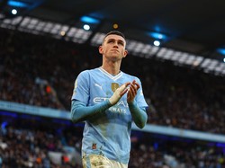 Phil Fooden Disejajarkan dengan Legenda MU